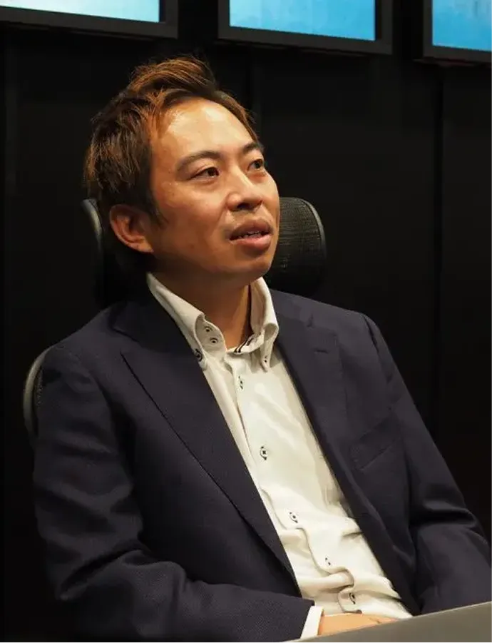 代表取締役社長 伊藤 康浩